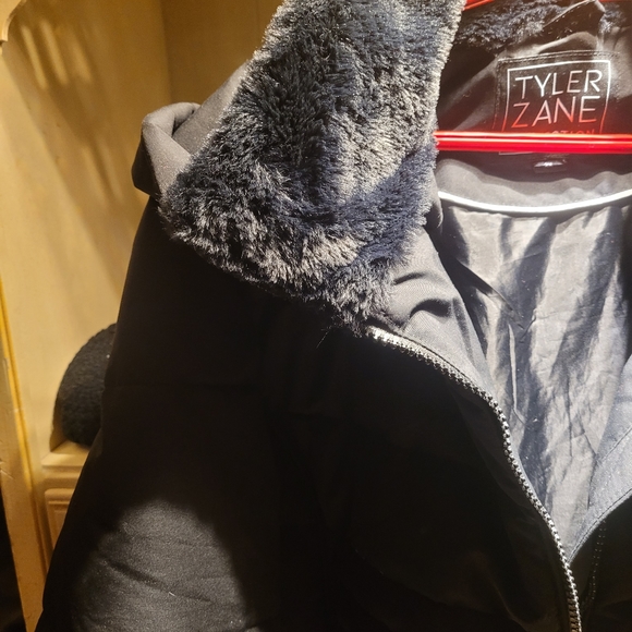 Jacket - Picture 4 of 16